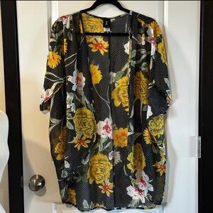 Liliana Sheer Floral Kimono – Black with Yellow Blooms